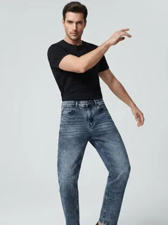 C C STRAIGHT  FIT JEANS 1